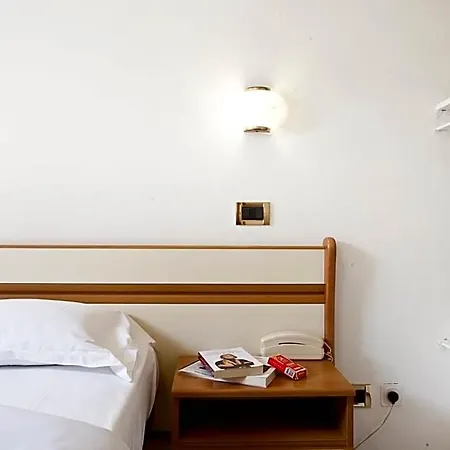 Hotel I 4 Assi