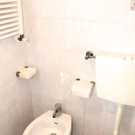 I 4 Assi Otel *