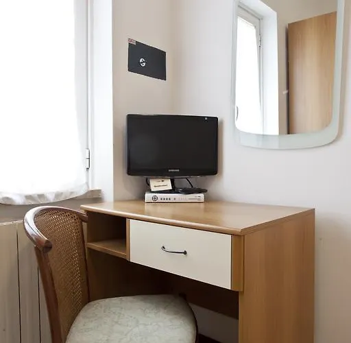 Ξενοδοχείο I 4 Assi Βιαρέτζιο