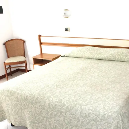艾佛亚希酒店 酒店